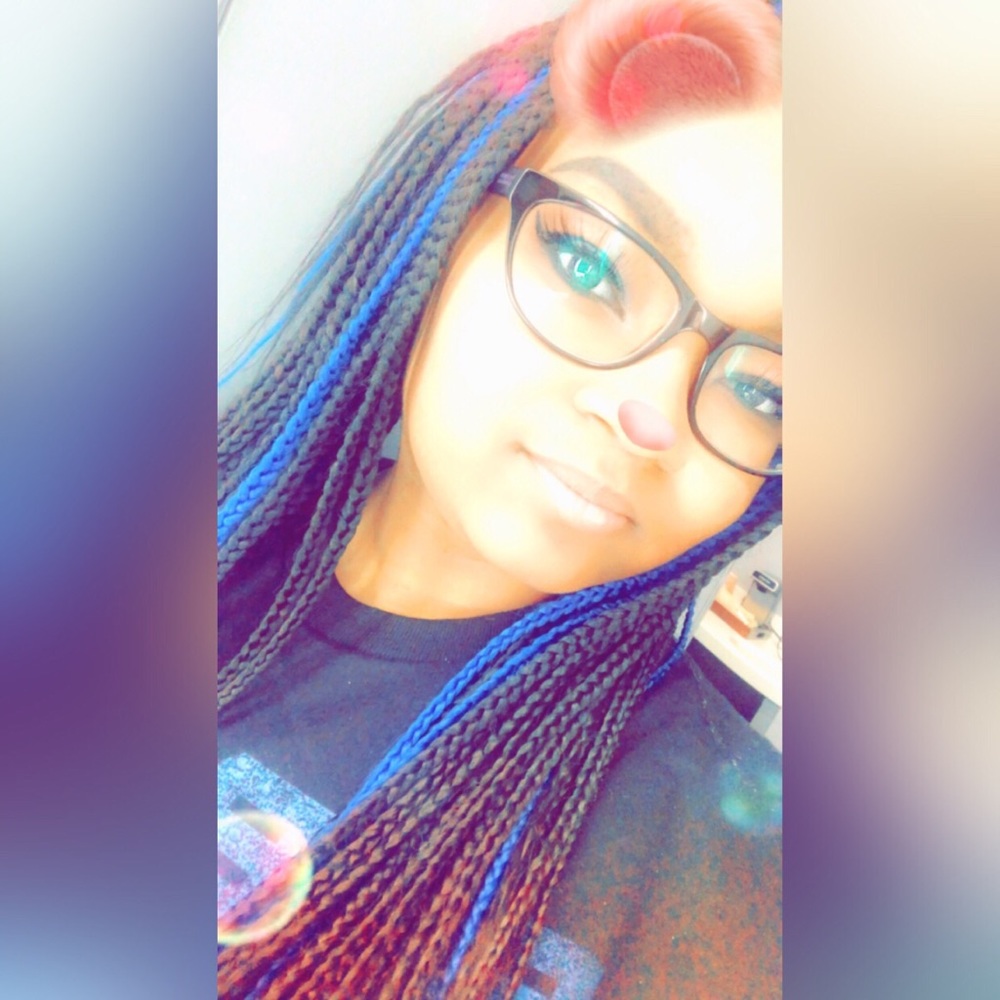 Meet your Posher, Keandra